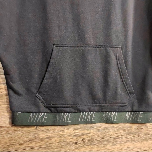 Nike Black Oversized Short Sleeve Sweatshirt - Picture 2 of 7